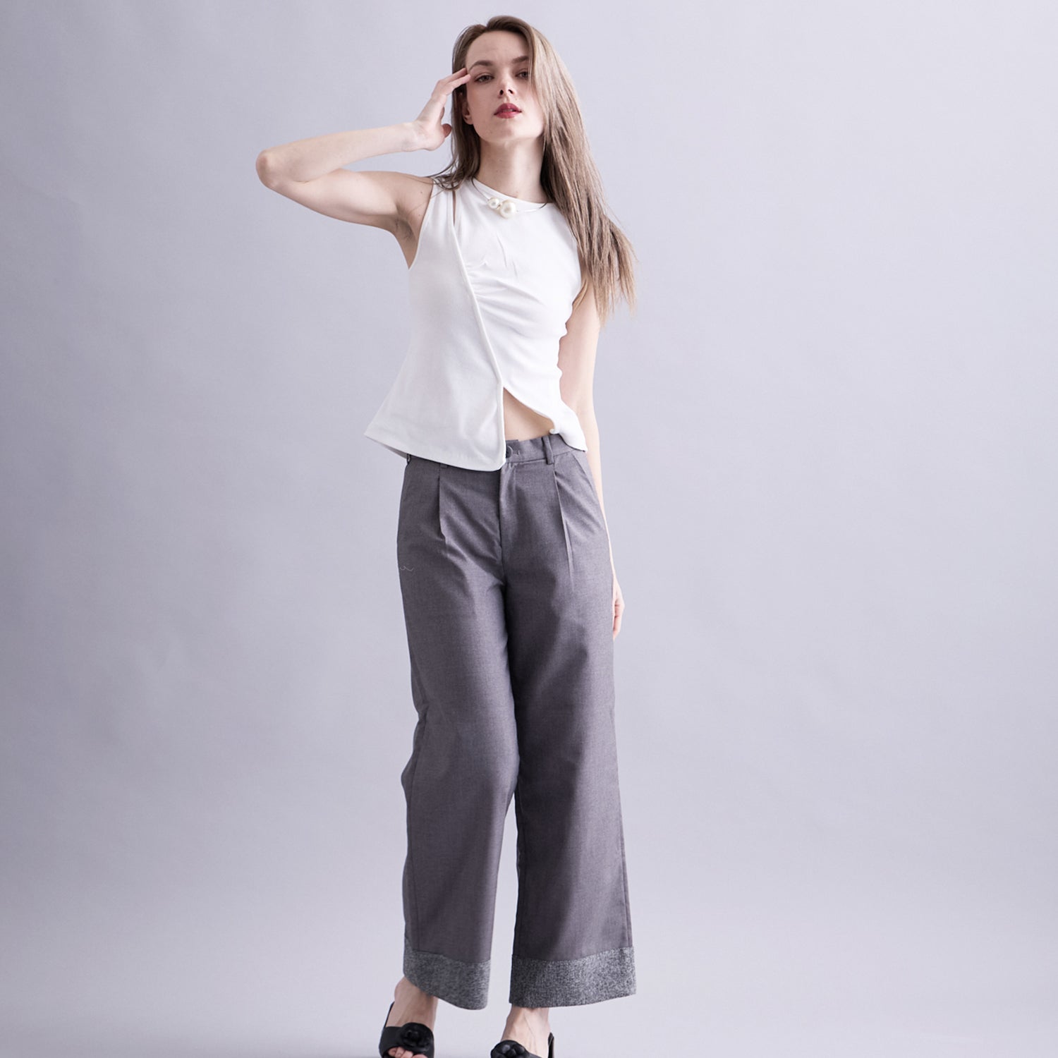 ASYMMETRY FRONT GATHER TANKTOP