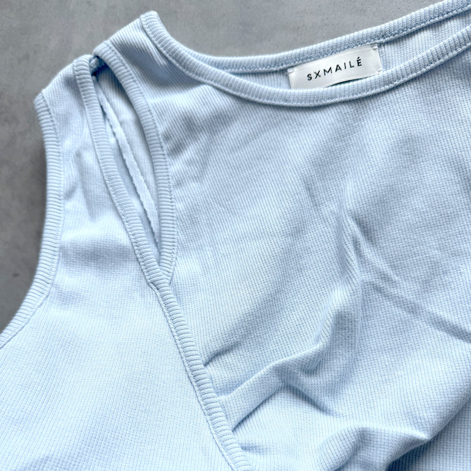 ASYMMETRY FRONT GATHER TANKTOP