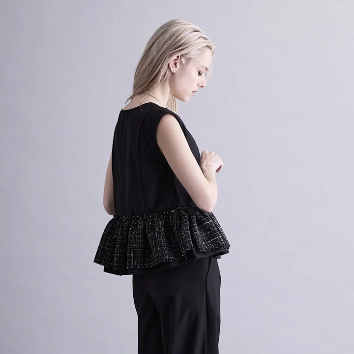 TWEED FRILL TOP