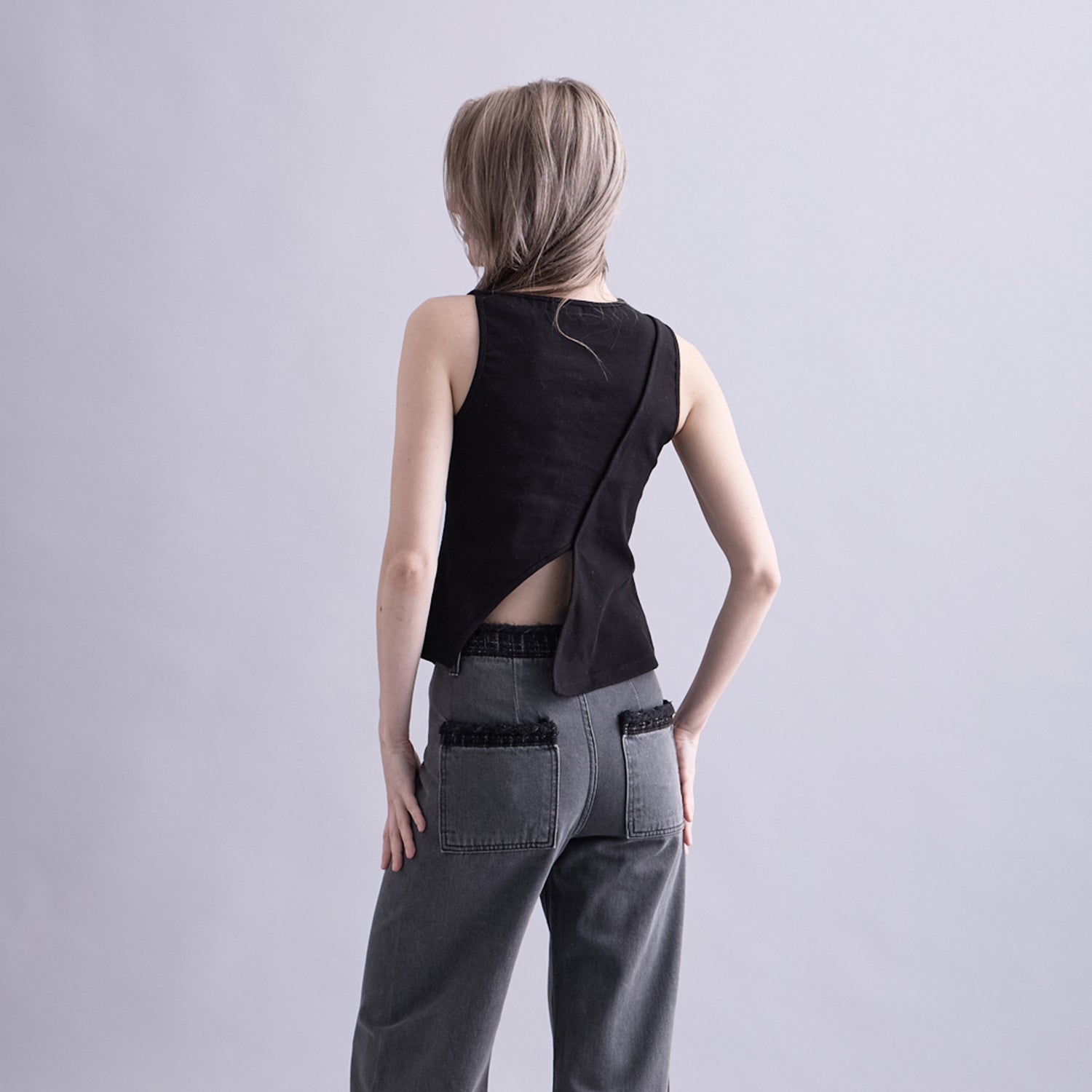 ASYMMETRY FRONT GATHER TANKTOP