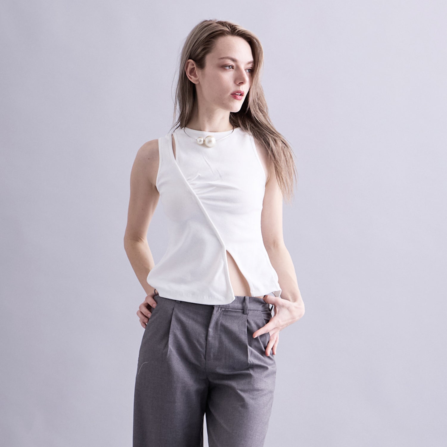 ASYMMETRY FRONT GATHER TANKTOP